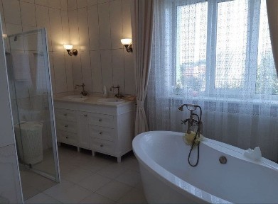 С мебелью техникой спортзал сауна джакузи гараж бункер полив камин