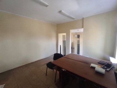 Продаж фасадного приміщення, р-н Центр