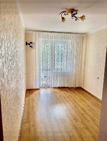 Продаж 3к квартира з Індивідуальним апаленням