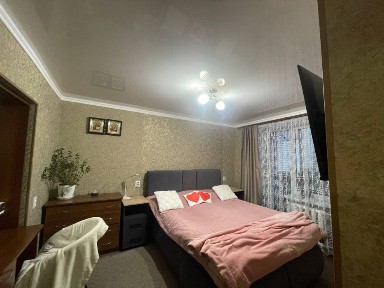 Продам 3к на Виставці