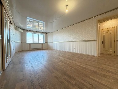 Продається 3-кімнатна квартира в центрі міста Стрий. Вулиця Дрогобицька