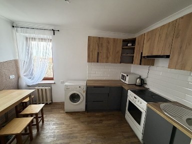 Оренда 2 кімнатної квартири Листопадна