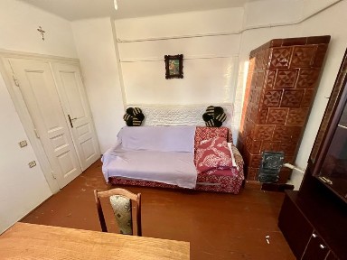 Довготривала оренда 1 кімнатної квартири по вул. Крута