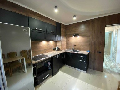 Трехкомнатная «чешка» с ремонтом, в Центрально-Городском районе