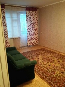 Продам 1 кім. квартиру на вул. Космонавтів, ж/м Придніпровськ.