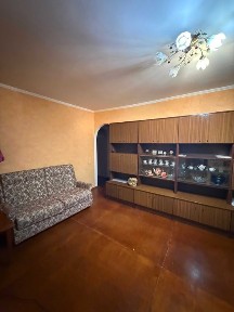 Оренда 3-кімнатної квартири з автономним опаленням