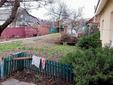 Будинок м. Ірпінь вул. Кулиняка район залізничного вокзалу, паркомісце