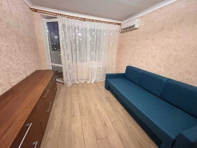 Здам 1 кімнатну на Подолі