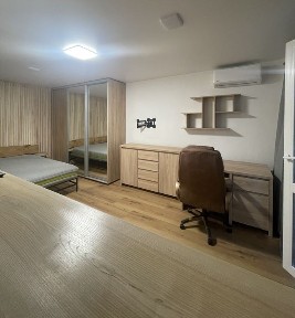 Довгострокова оренда однокімнатної квартири (Метробудівська 5)