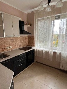 Здається 2-к. квартира вул. Лятошинського 2, метро Теремки, Іподром