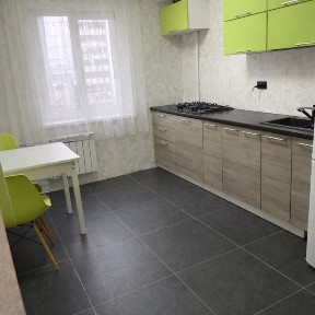 Продаж 3-кімнатної квартири з ремонтомтом 70 м² | вул. Каштанова 8