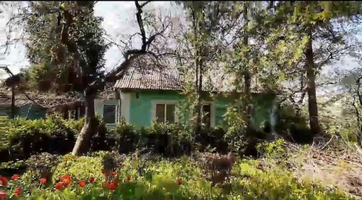 Ексклюзивна земельна ділянка з будинком у центрі міста