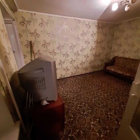 Сдам двухкомнатную возле Привоза!