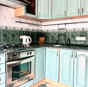 Оренда гарної 3-х кімн. квартири з автономним опаленням.