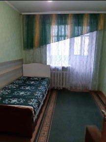 Здам 4 х кімнатну Центр