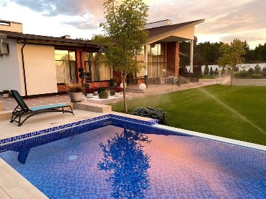 Продаётся новый современный VIP дом в самом элитном районе Обуховки