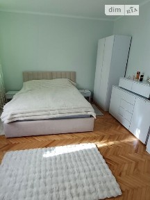 Довгострокова оренда будинку з балконом, від посередника на вул. Ольжича Олега • ID 33605340