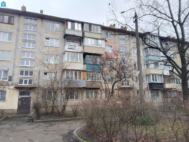 Киев, Анатолия Соловьяненко ул., 15