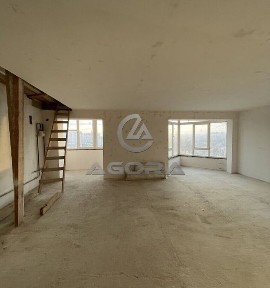 Продаж дворівневої квартири на Йосипа Сліпого