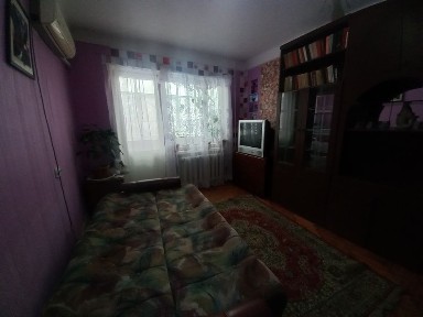 1 комн кв Космос, 1этаж