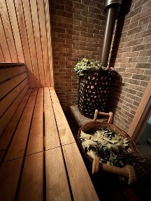 Подобова оренда будинку з чаном та сауною