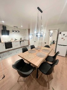 Продам диво квартиру в неймовірному розташуванні!