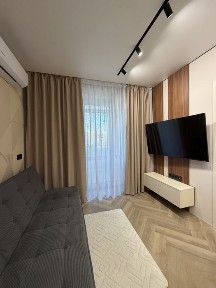 Вільна оренда укомплектованої 1 кімнатної квартири в центрі міста!