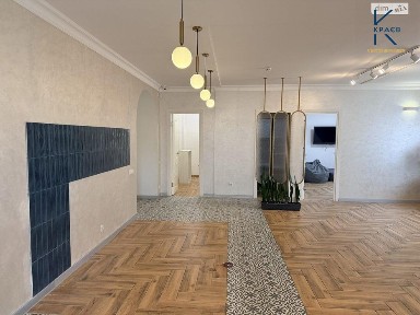 Оренда приміщення на Зарічанській