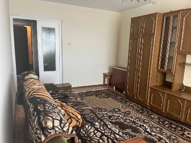 Продам 1-кім. квартиру 36м бульвар Незалежності