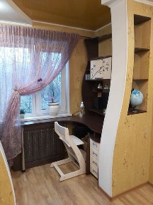 Продам 2 х кімн квартиру РАКОВКА, район гімназії 6