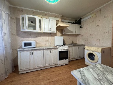 Снимите однокомнатную квартиру на Калиновой, остановка Галины Мазепы