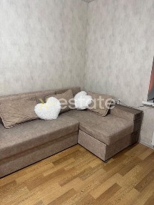 Гостинка у продажу. Любові малой 99