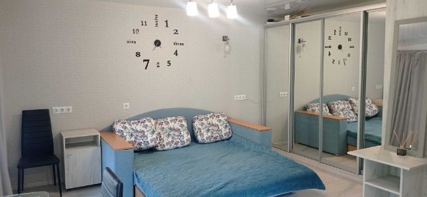 Однокімнатна квартир 2 хвилини метро Героїв Дніпра