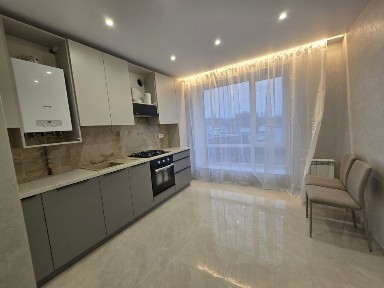 Продам 1 кімнатну квартиру з новим ремонтом в місті Буча