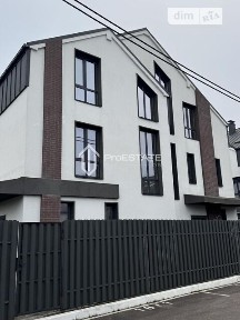 Продаж 3 поверхового таунхауса з ділянкою на 1 сотку, 110 кв. м, 4 кімнати, на вул. Смерекова 16/1 • ID 33809658