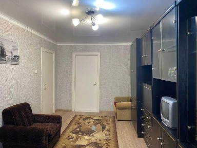 Здам! 2 к. кв. пІсля ремонту в центрі Черьомушок! Вільна!