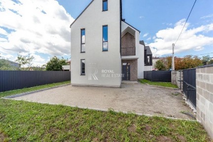 Продаж Таунхаус Бровари 3к 77м2 Газ Оптоволокно Електрика 13 кВт