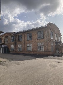 Зал, приміщення вільного призначення на другому поверсі