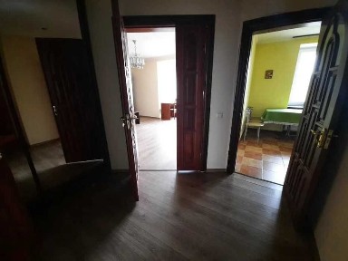 Простора трикімнатна квартира по вул. Шевченка від власника