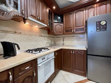 Здам 2-х кімнтану квартиру в новобудові + 2 парко місця.