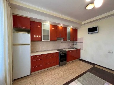 Оренда 3к квартири на Ахматової 18/ закритий двір та власне паркомісце