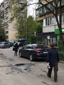 Здам Фасад 40м2 Обол. р-йн Перетин Автозводська25/Івашкевича/Лугова