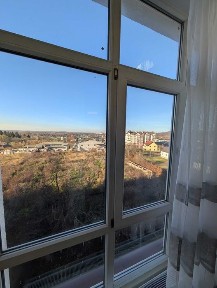 Двокімнатна квартира, 5 поверх, вигляд на житловий масив RR