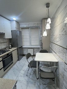 Здам двохкімнатну квартиру на довготривалий час в м. Калуші.