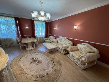 ‼️Центр‼️Оренда затишної 4-кімнатної квартири.