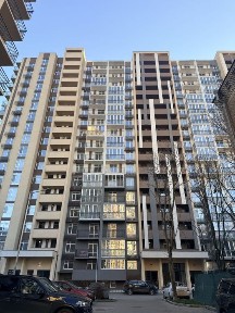 Продаж Кришталеві Джерела 2 кімнатна квартира низький поверх