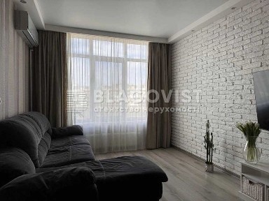 1К Туманяна Ованеса 3, м. Лівобережна