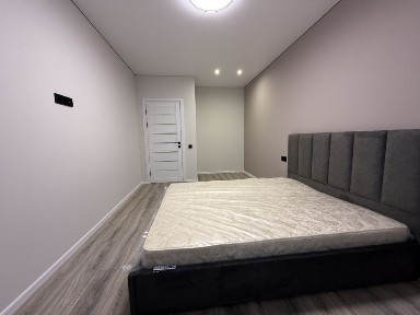 Квартира з дизайнерським ремонтом парк Центральний