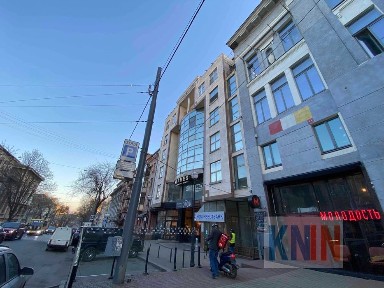 здам офіс на Грецькій