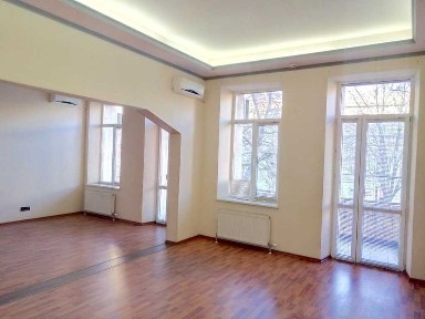 Аренда Сдам Офис Фасад 150м² 7 каб Бунина, 17 